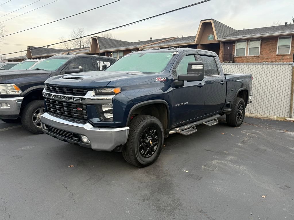 Used 2021 Chevrolet Silverado 2500 LT w/ Convenience Package image 3