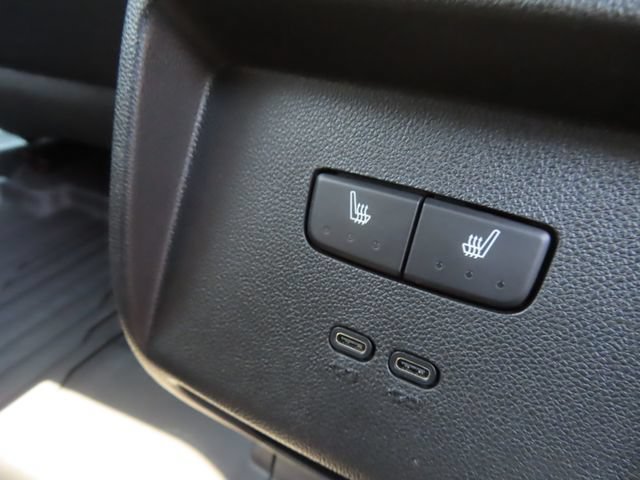 Certified 2025 Chevrolet Equinox EV RS w/ Convenience Package II AWD/4WD image 43