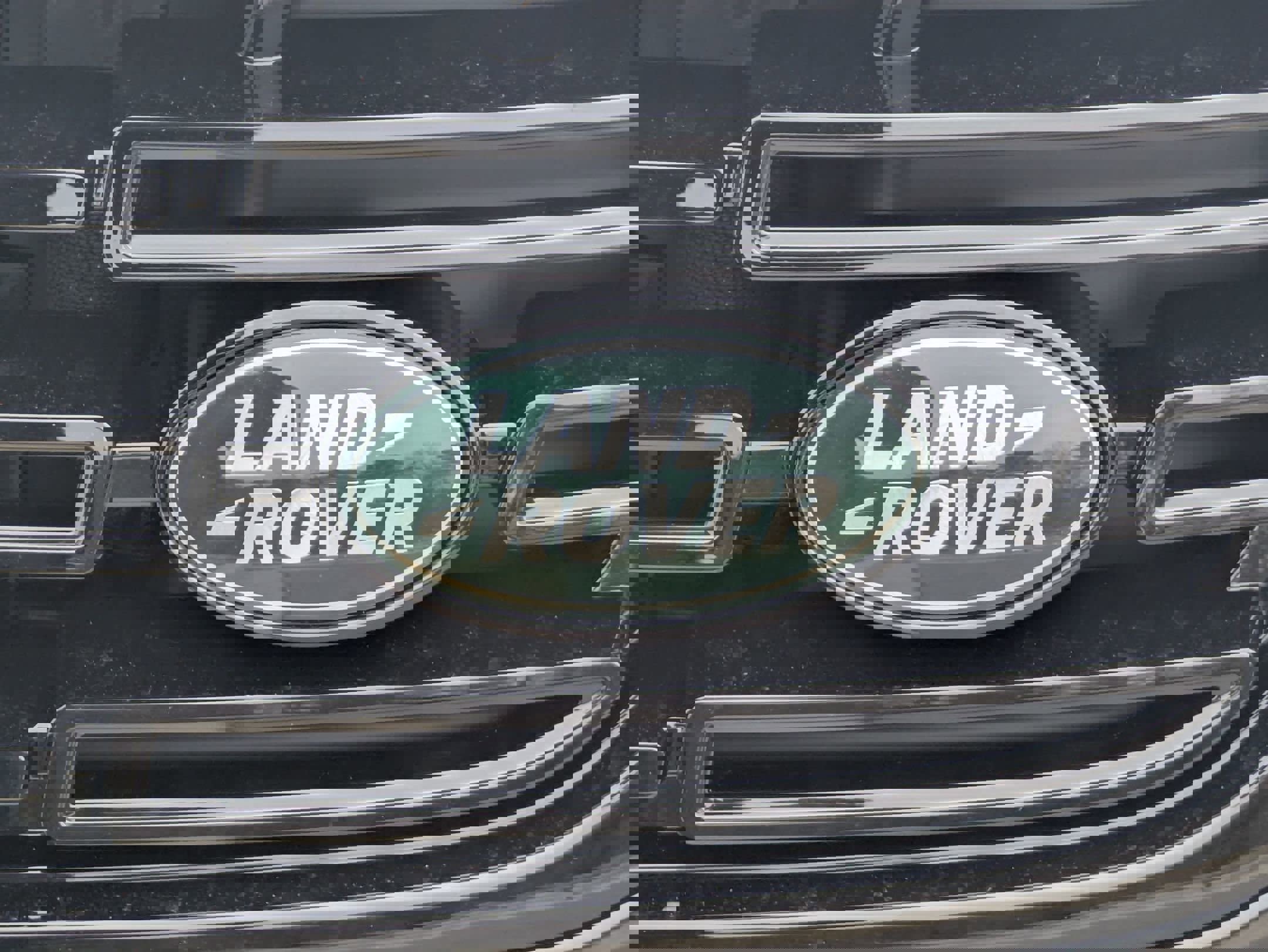 New 2026 Land Rover Range Rover Velar Dynamic SE AWD/4WD image 32