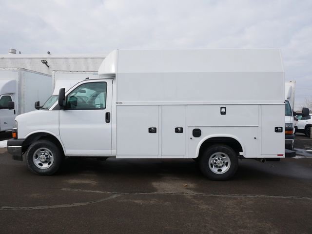 New 2026 Chevrolet Express 3500 w/ Power Convenience Package image 3