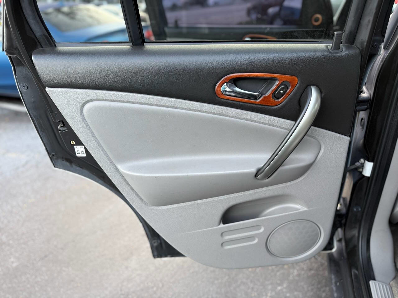 Used 2006 Saturn Vue 2WD image 16