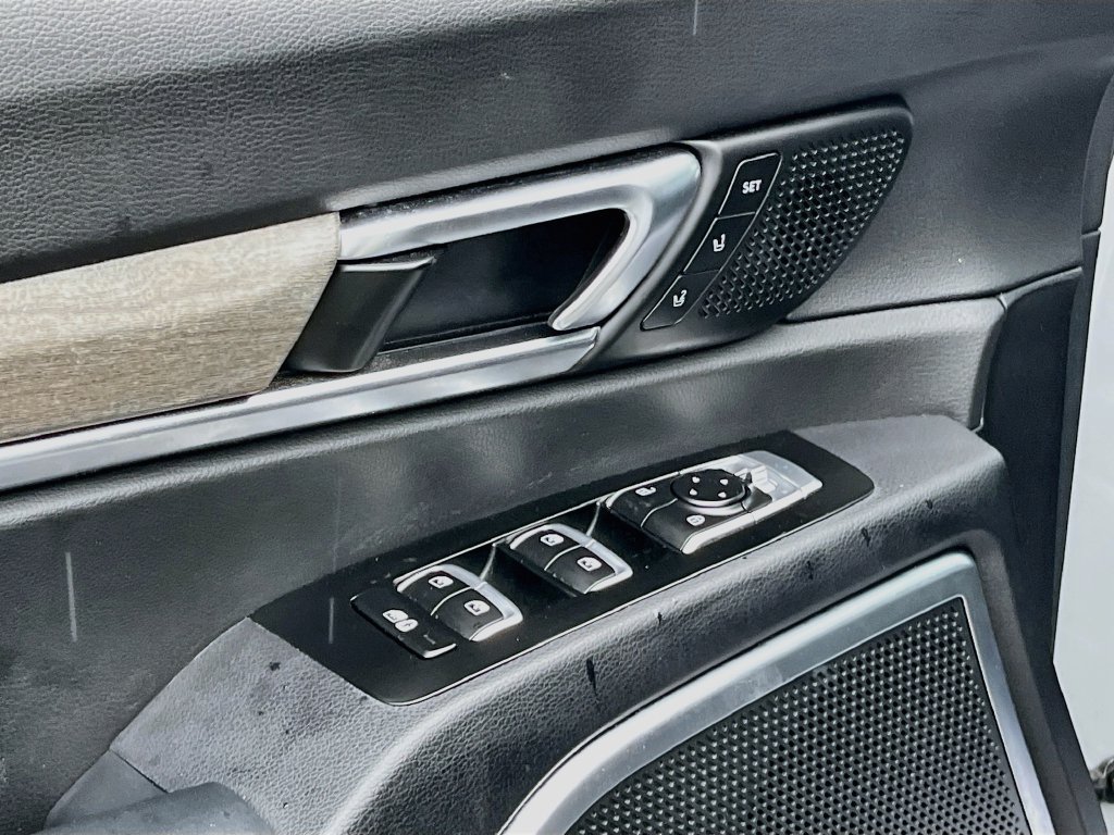 Used 2022 Kia Telluride SX w/ SX Prestige Package AWD/4WD image 18
