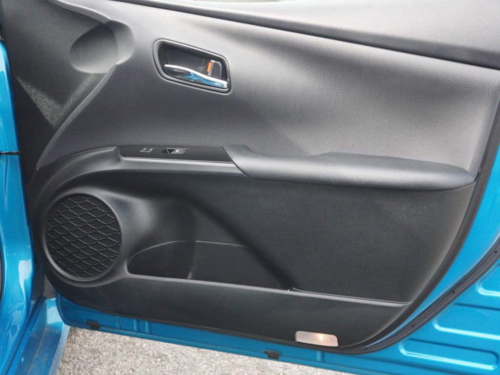 Used 2017 Toyota Prius Prime Plus image 18