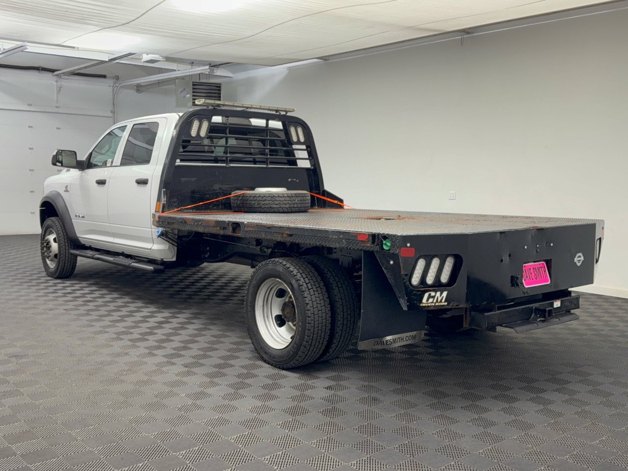Used 2020 RAM 5500 Tradesman w/ Chrome Appearance Group AWD/4WD image 3