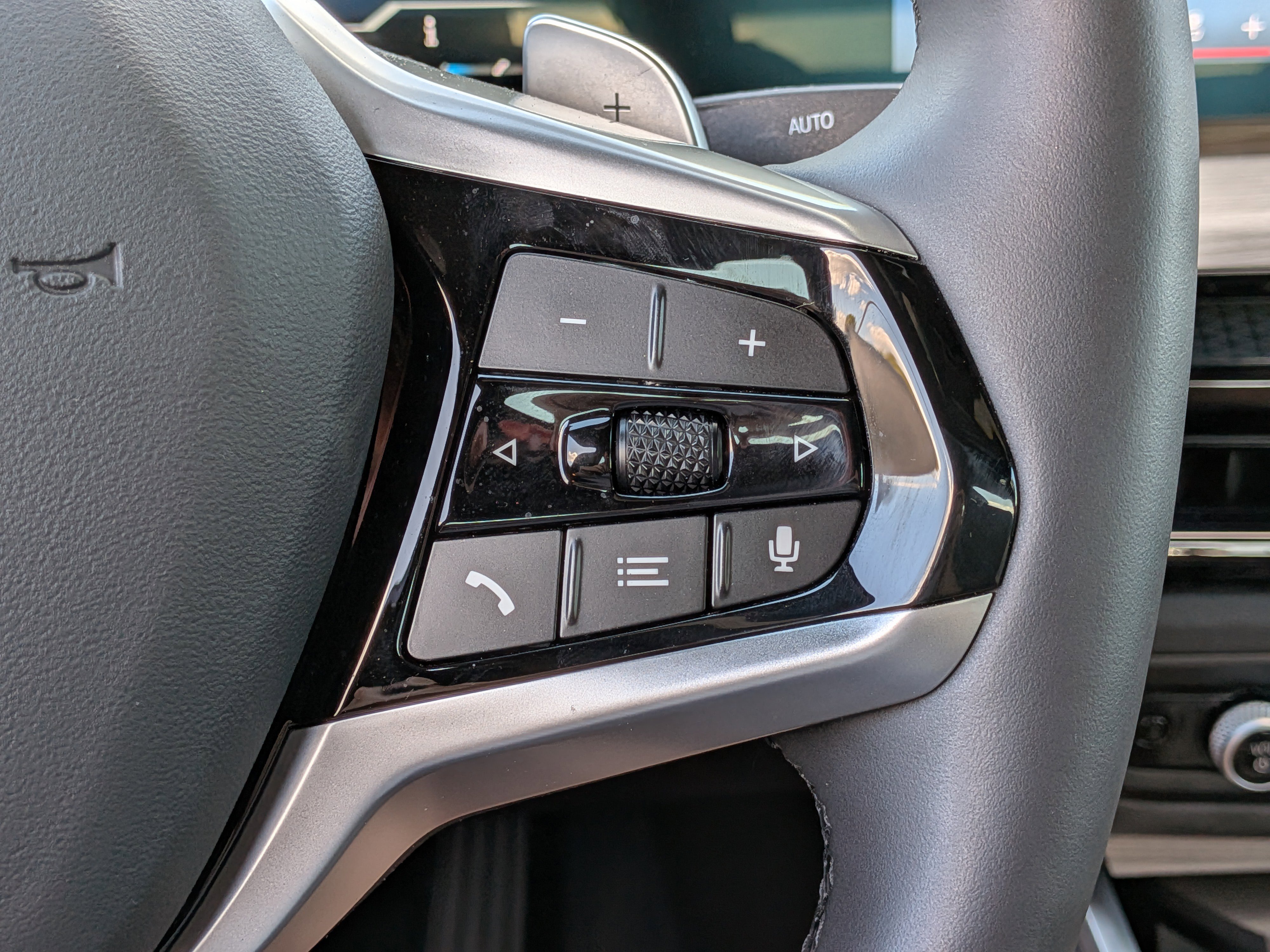 Used 2025 BMW 330i Sedan image 26