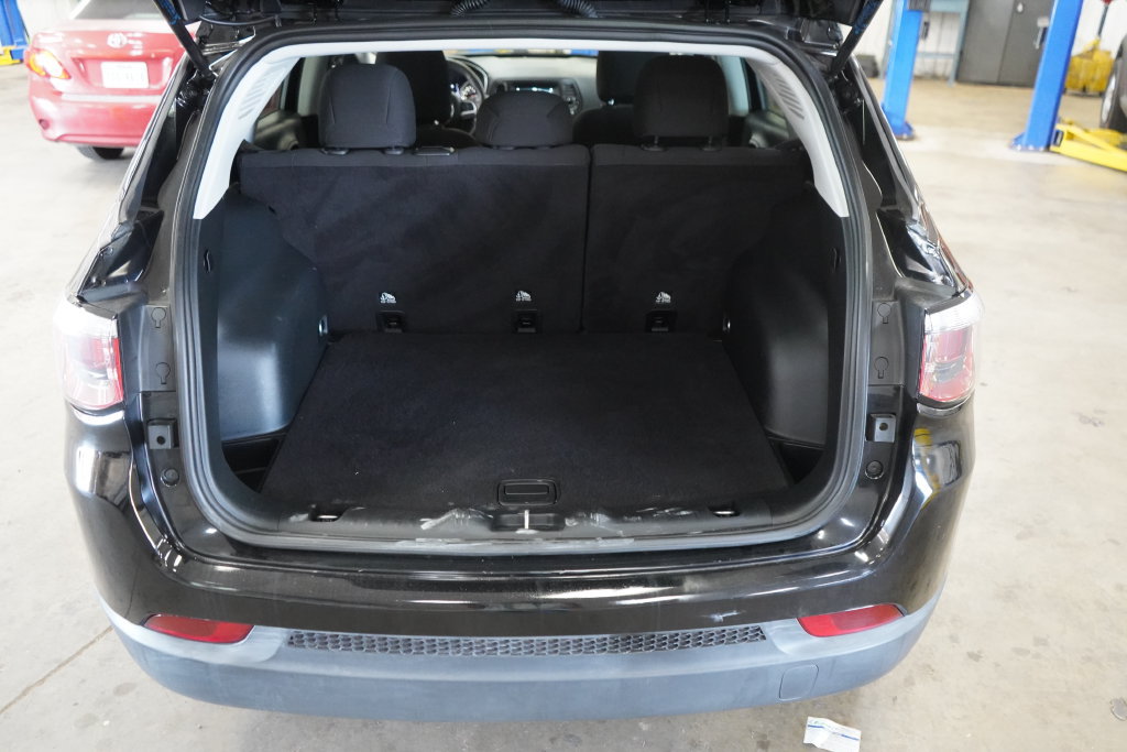 Used 2019 Jeep Compass Sport FWD image 27