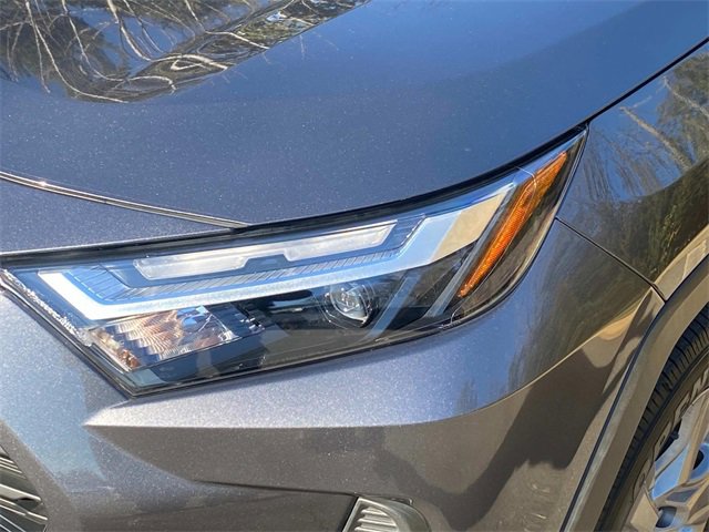 Used 2022 Toyota RAV4 XLE image 5