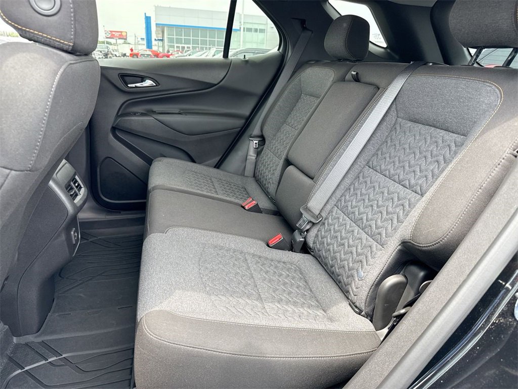 Used 2023 Chevrolet Equinox LT image 23