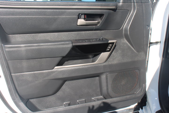 Used 2024 Toyota Tundra Limited AWD/4WD image 11