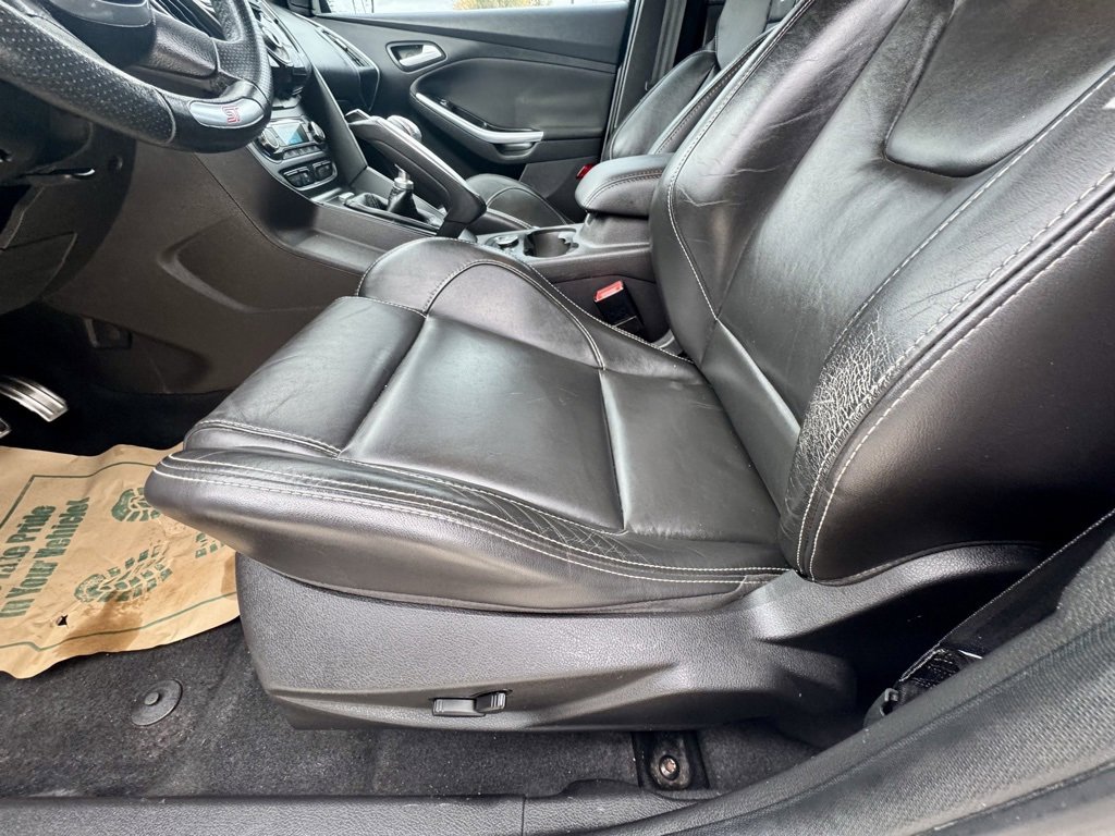 Used 2014 Ford Focus ST w/ Equipment Group 202A image 21