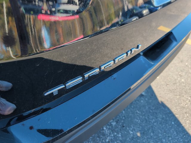 Used 2024 GMC Terrain SLE FWD image 12