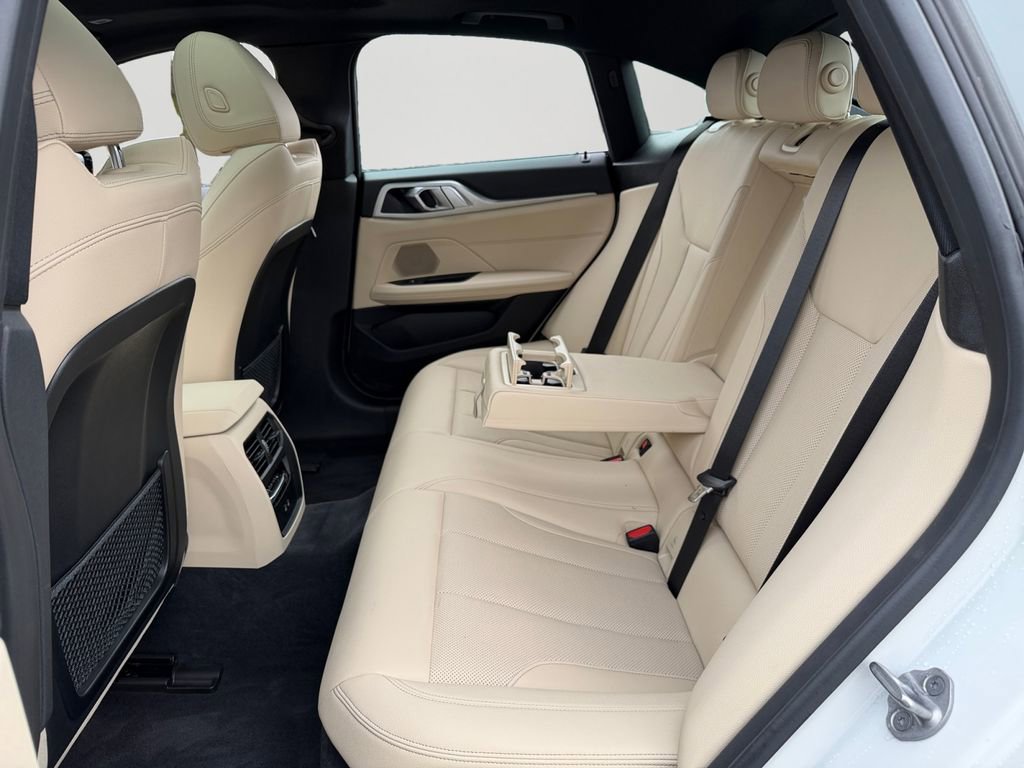 Used 2023 BMW i4 eDrive35 w/ Premium Package image 11