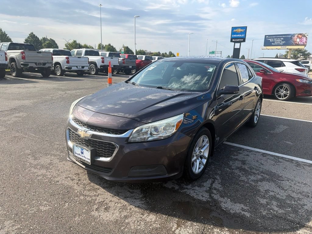 Used 2015 Chevrolet Malibu LT w/ Power Convenience Package FWD image 2