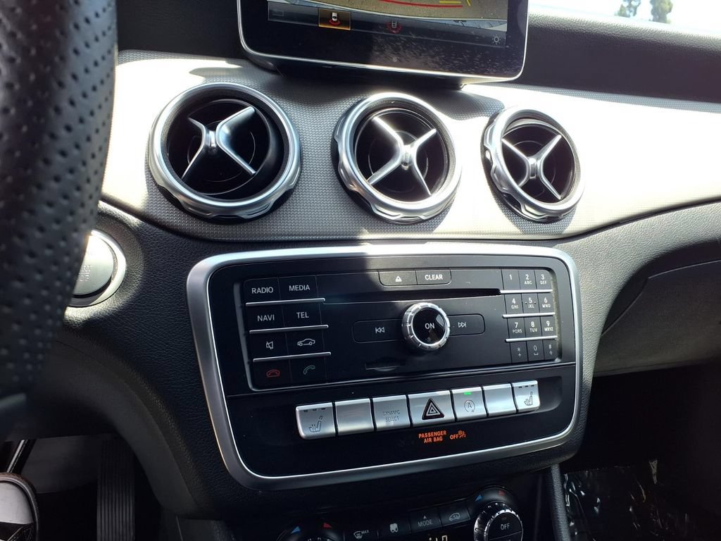 Used 2020 Mercedes-Benz GLA 250 image 17