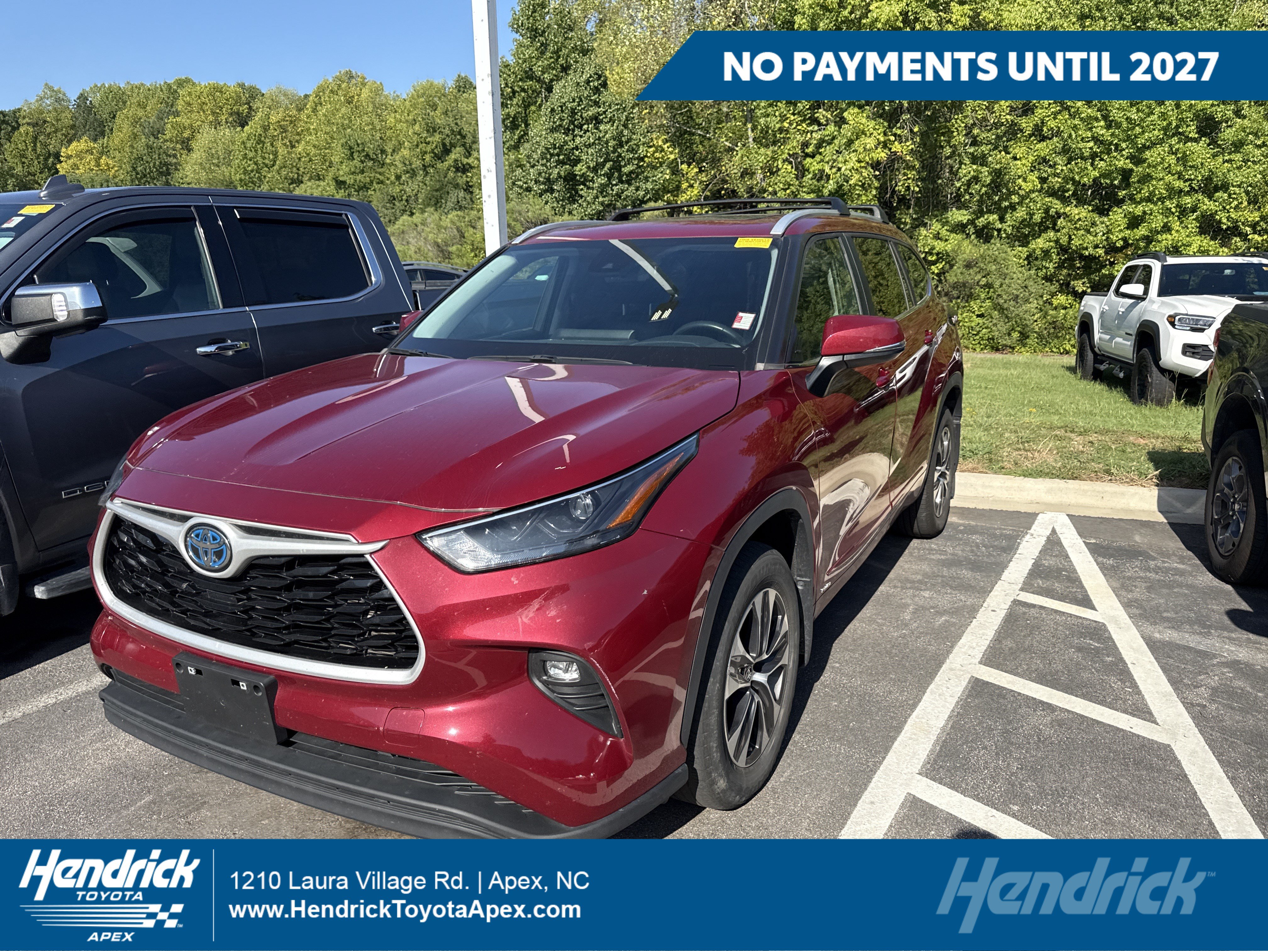 Used 2023 Toyota Highlander XLE