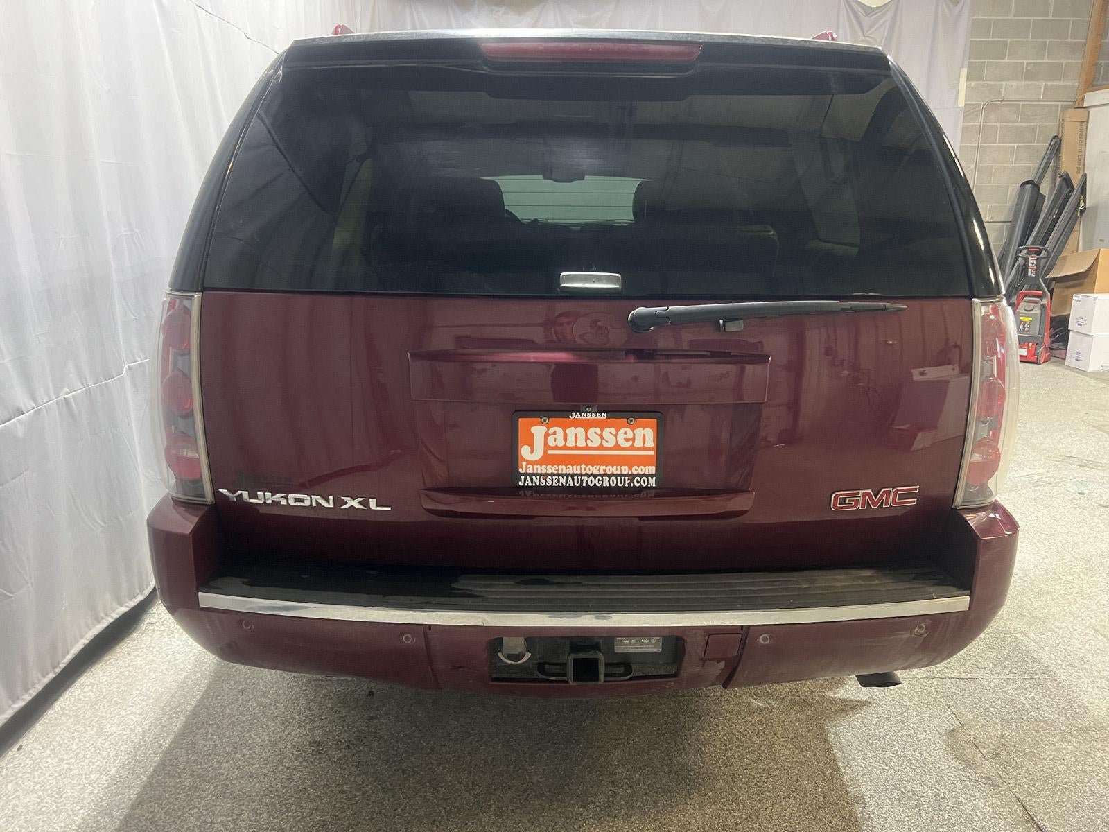 Used 2007 GMC Yukon XL Denali AWD/4WD image 6