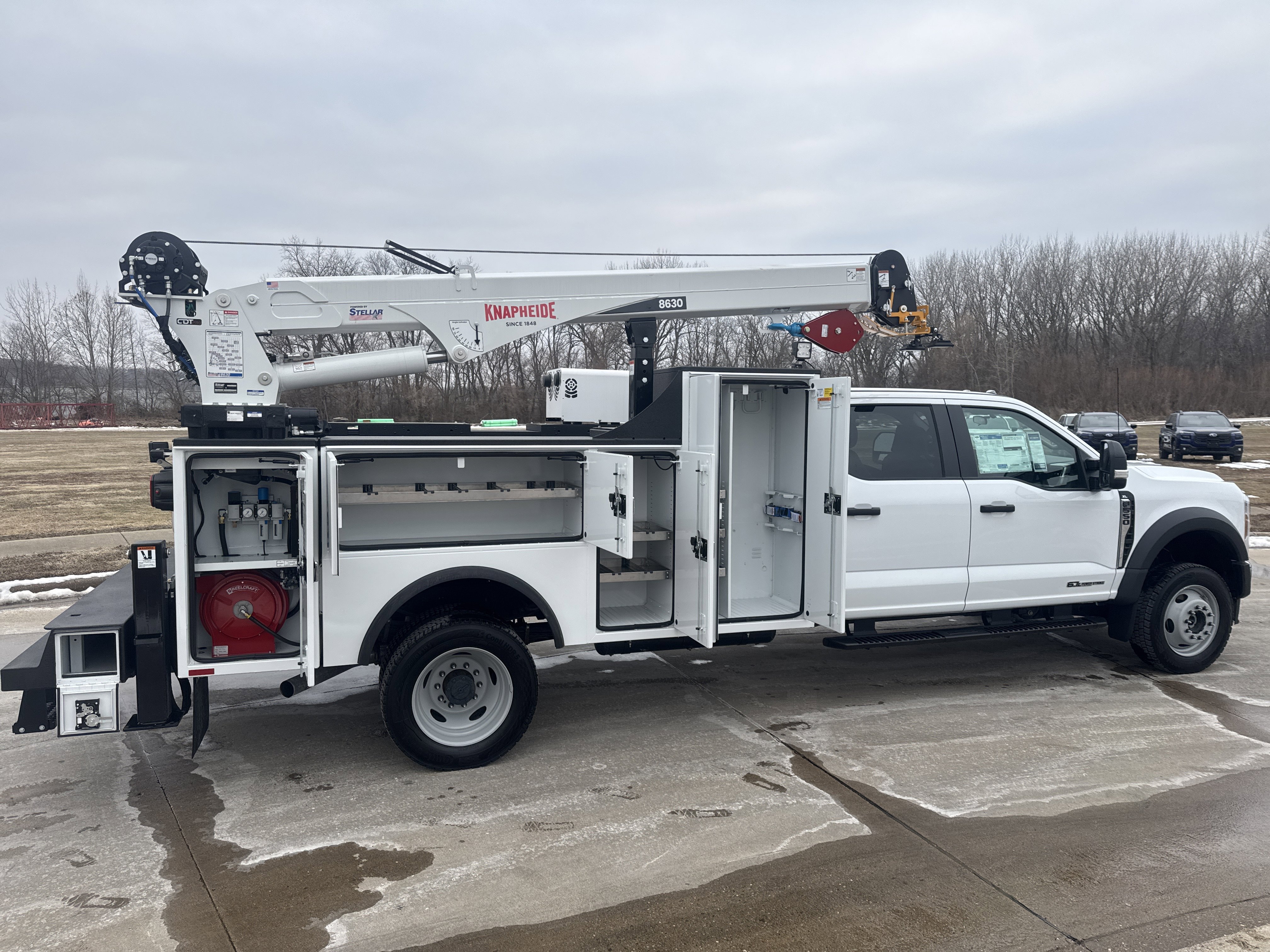 New 2026 Ford F550 4x4 Crew Cab image 8