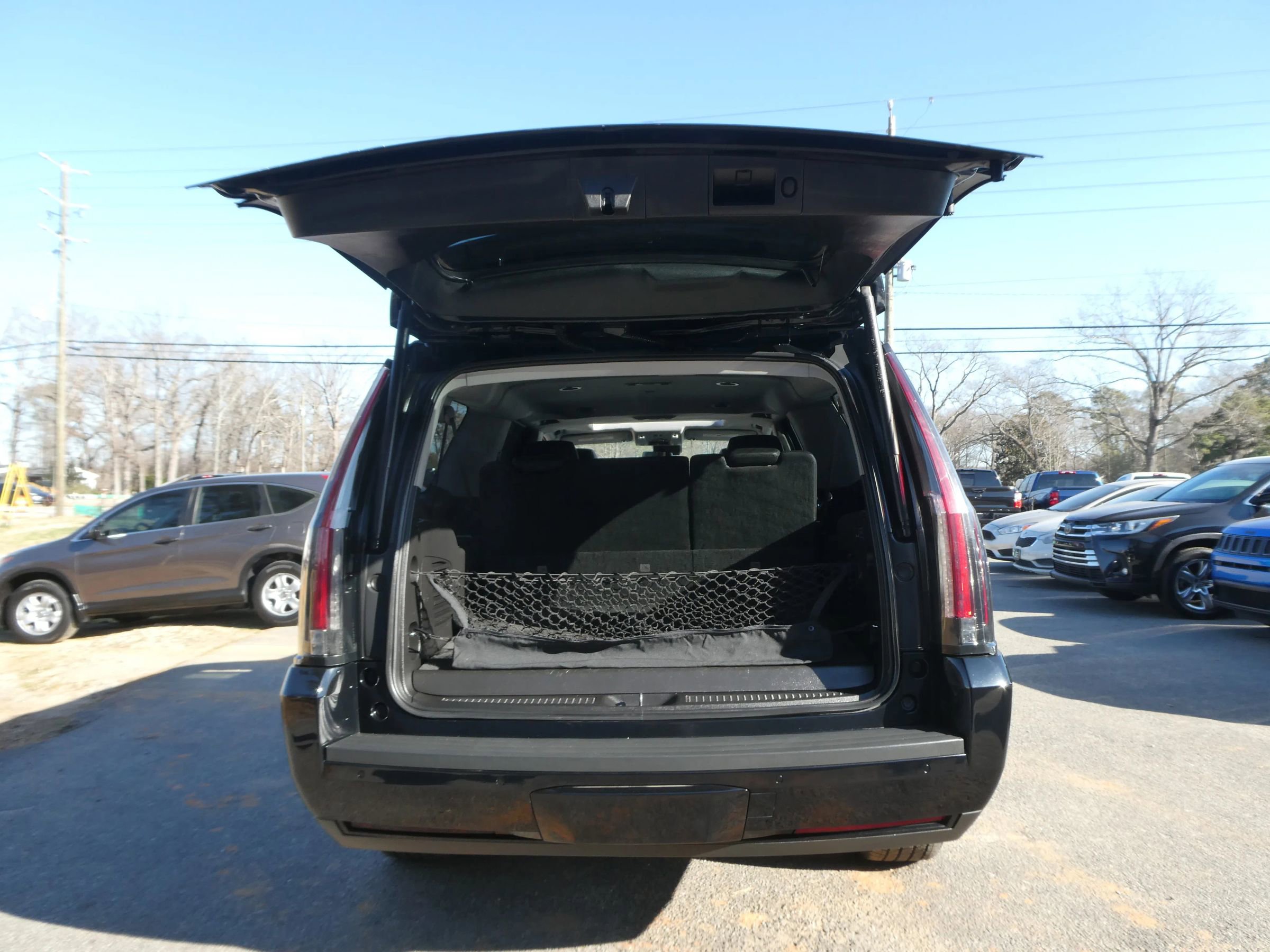 Used 2019 Cadillac Escalade ESV Luxury image 7