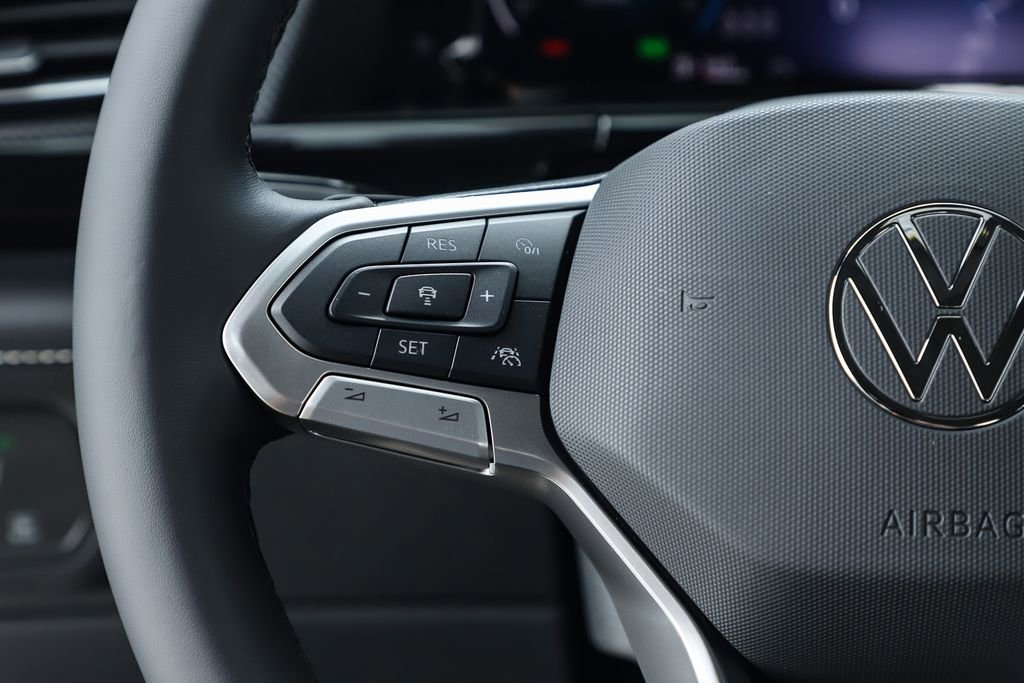 New 2026 Volkswagen Atlas Cross Sport SEL R-Line image 59