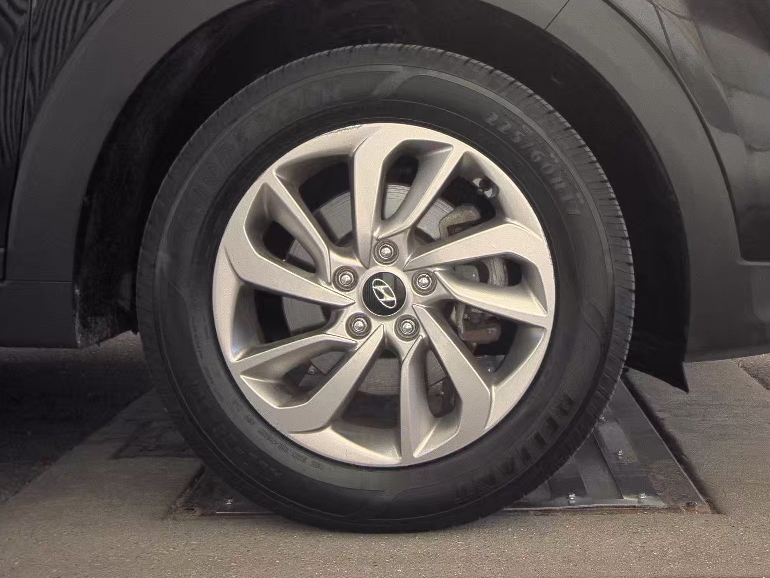 Used 2017 Hyundai Tucson Eco AWD/4WD image 10