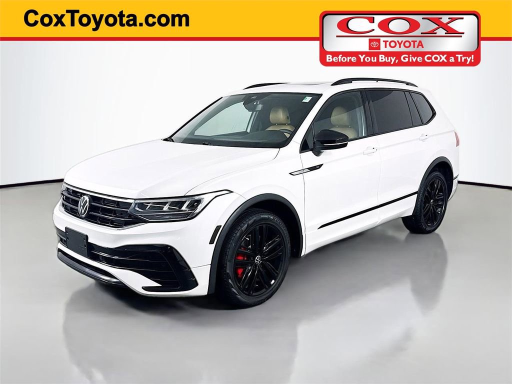 Used 2022 Volkswagen Tiguan SE R-Line image 1