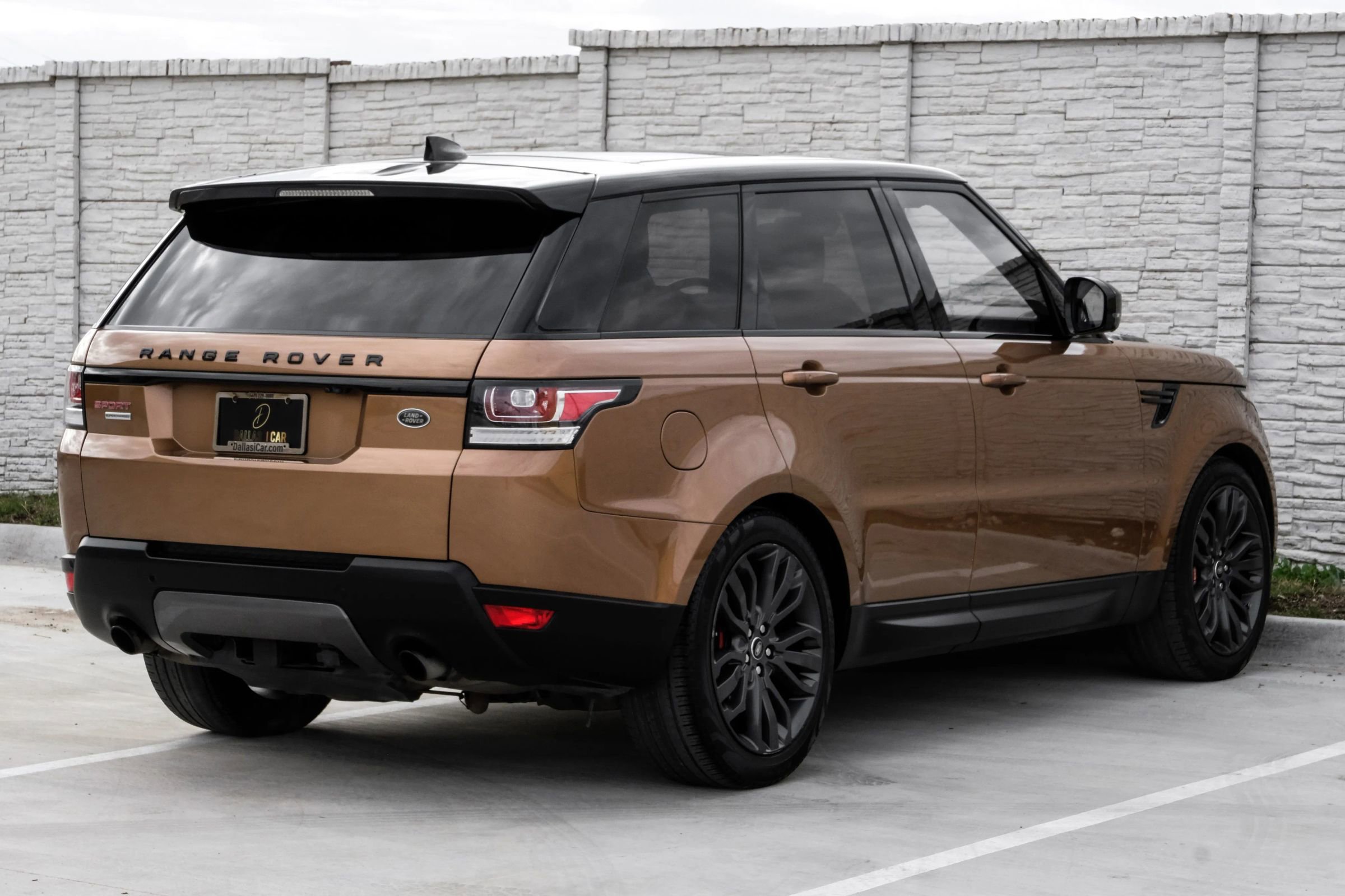 Used 2017 Land Rover Range Rover Sport image 10