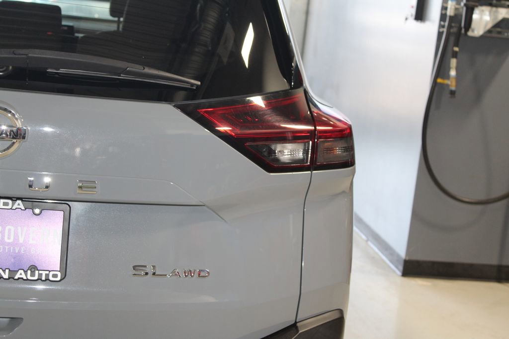 Used 2021 Nissan Rogue SL image 45