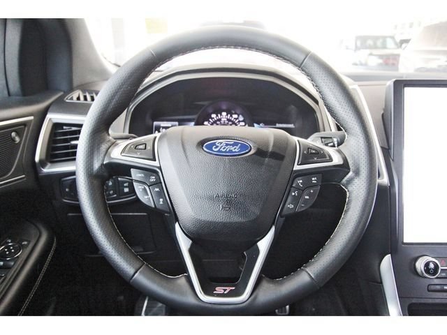 Used 2022 Ford Edge ST AWD/4WD image 14