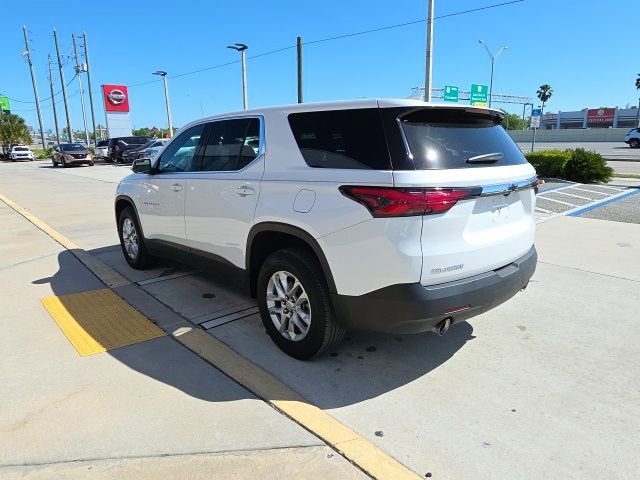 Used 2023 Chevrolet Traverse LS w/ Safety Package image 6