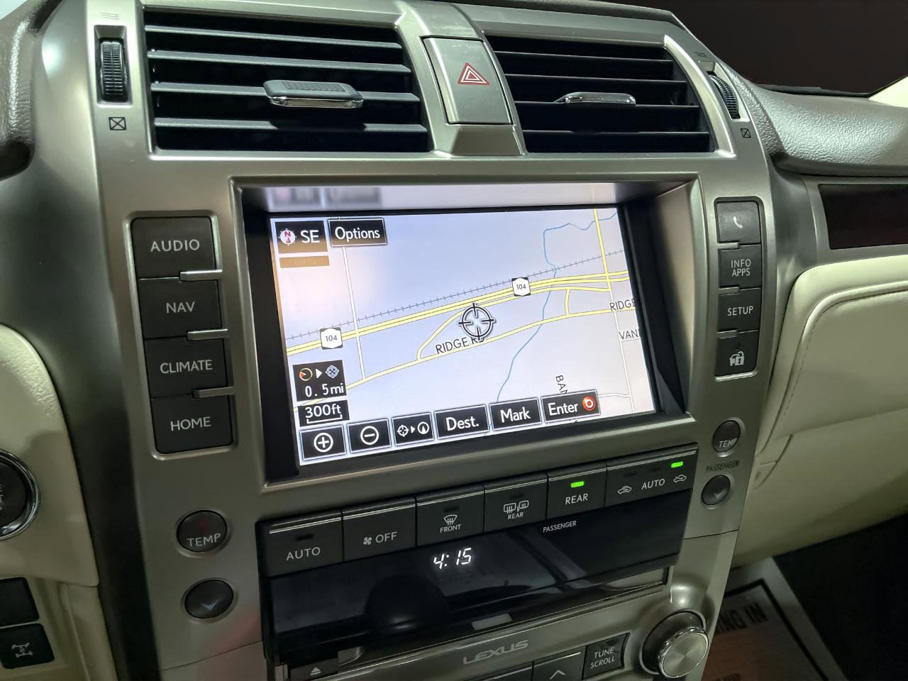 Used 2017 Lexus GX 460 Premium w/ Premium Package image 20