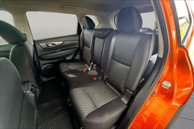 Certified 2020 Nissan Rogue SV FWD image 19