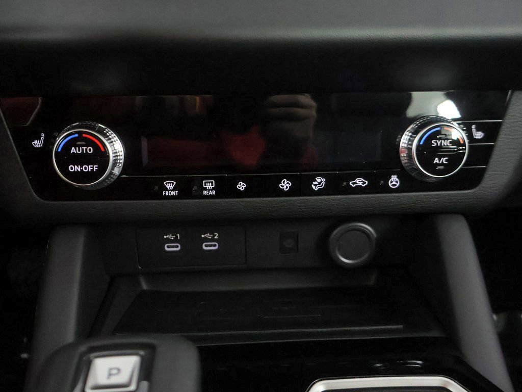 New 2026 Mitsubishi Outlander SE image 50