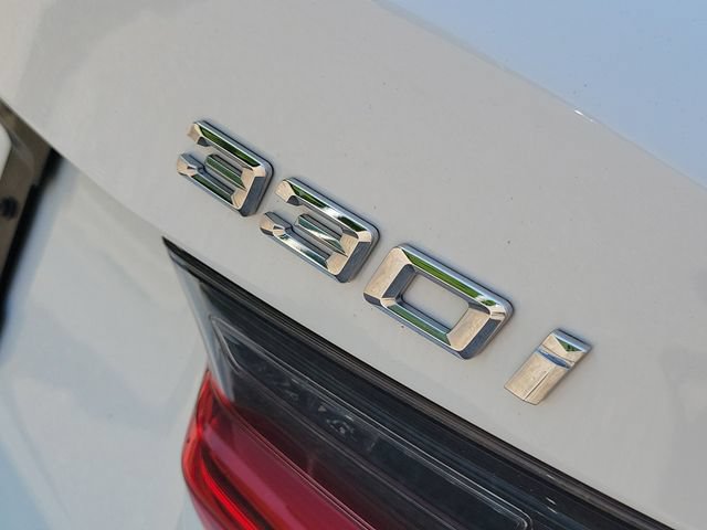 Used 2021 BMW 330i xDrive Sedan w/ Premium Package AWD/4WD image 6