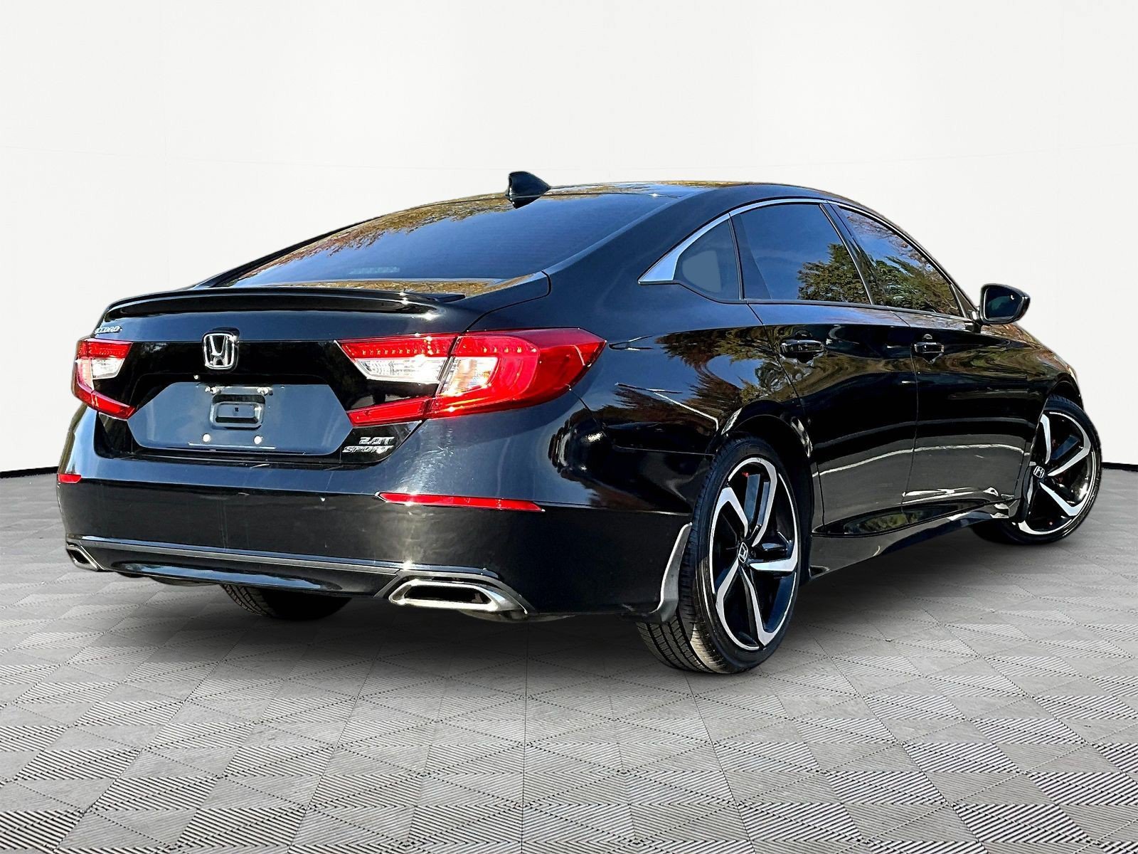 Used 2021 Honda Accord Sport image 6