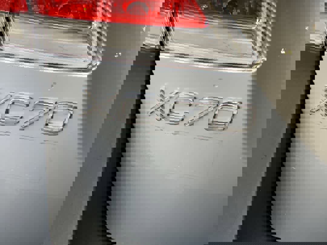 Used 2016 Volvo XC70 T5 Premier w/ Proximity Package image 11