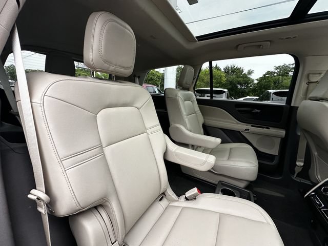 Certified 2023 Lincoln Aviator AWD w/ Premium Package image 38