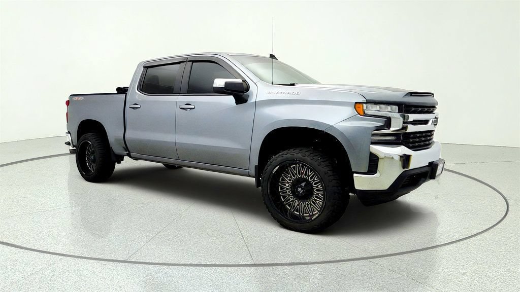Used 2021 Chevrolet Silverado 1500 LT AWD/4WD image 3