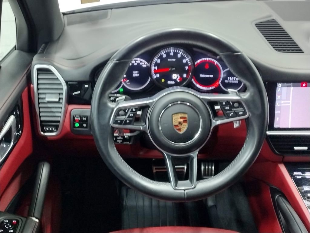 Used 2019 Porsche Cayenne S image 35