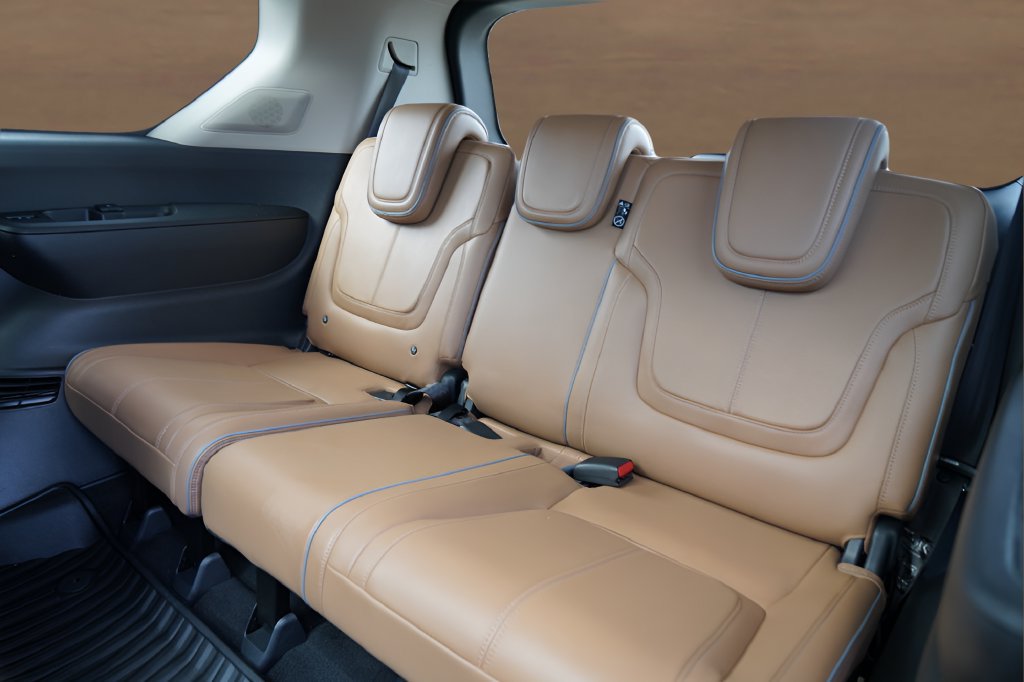 Used 2025 INFINITI QX80 Sensory w/ Exterior Package AWD/4WD image 33
