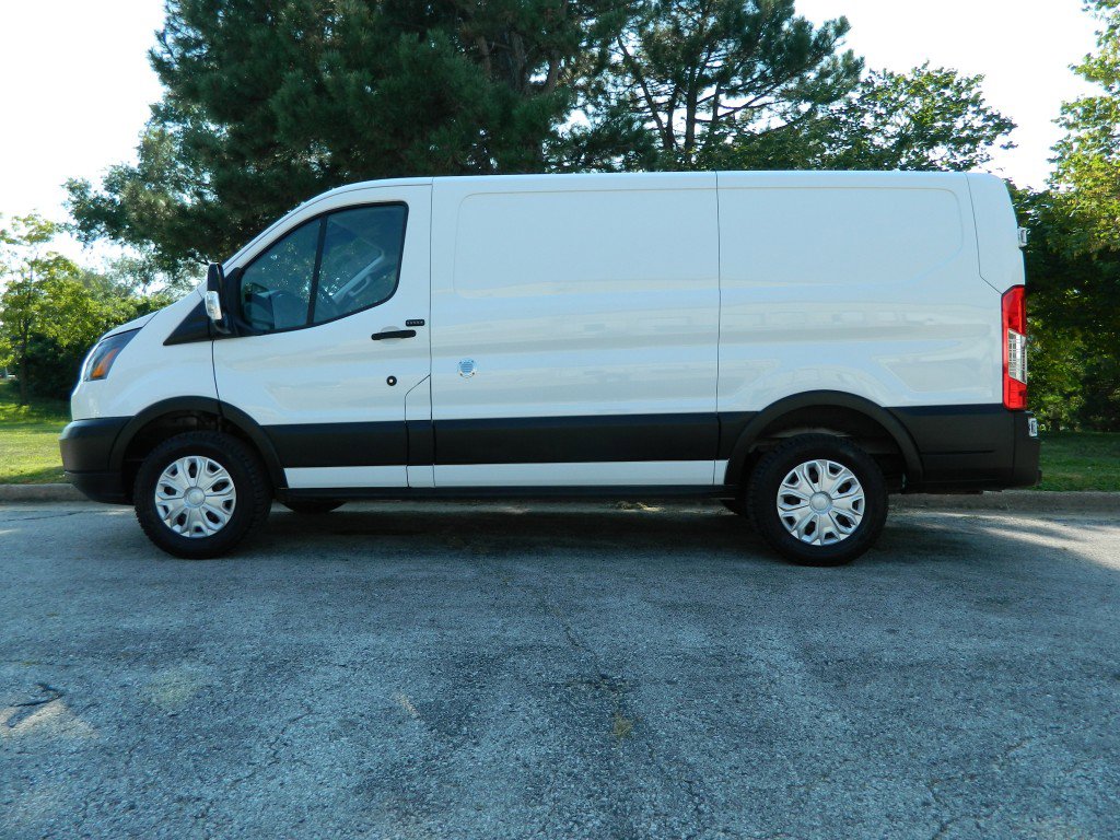 Used 2019 Ford Transit 250 130 Low Roof image 4