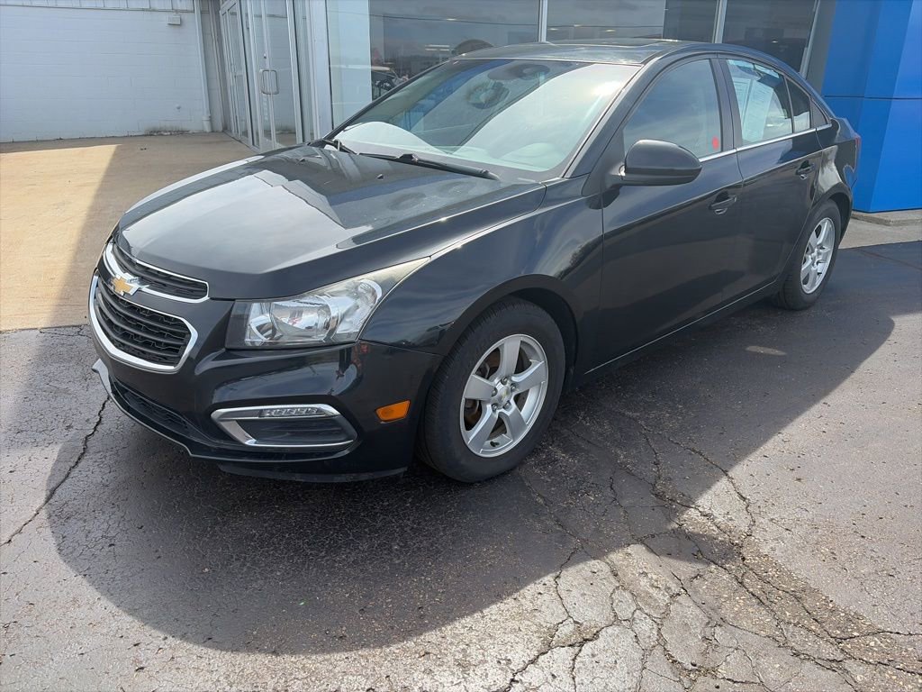 Used 2016 Chevrolet Cruze LT w/ Sun And Sound Package image 3