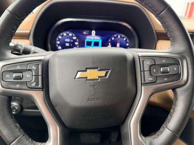 Used 2024 Chevrolet Suburban Premier image 23