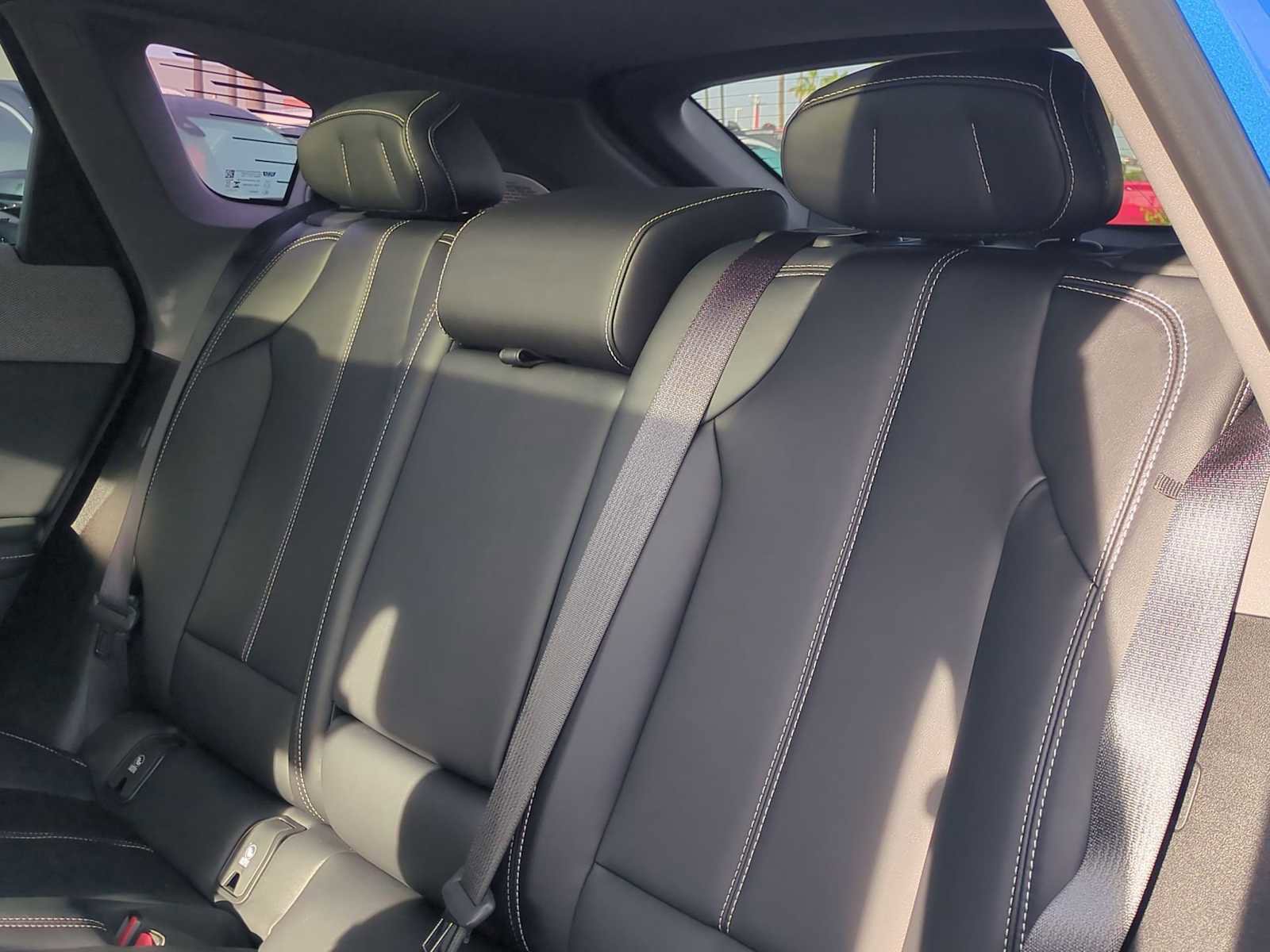 Used 2025 Cadillac Optiq Luxury 1 image 25