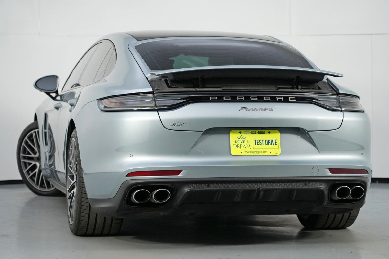 Used 2023 Porsche Panamera Platinum Edition RWD image 6
