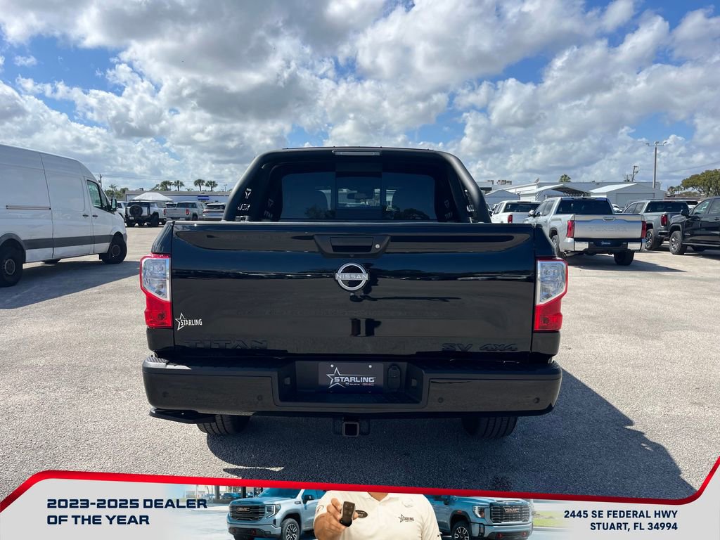 Used 2024 Nissan Titan SV w/ SV Bronze Edition Package image 6