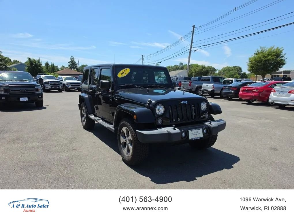 Used 2017 Jeep Wrangler Unlimited Sahara AWD/4WD image 1