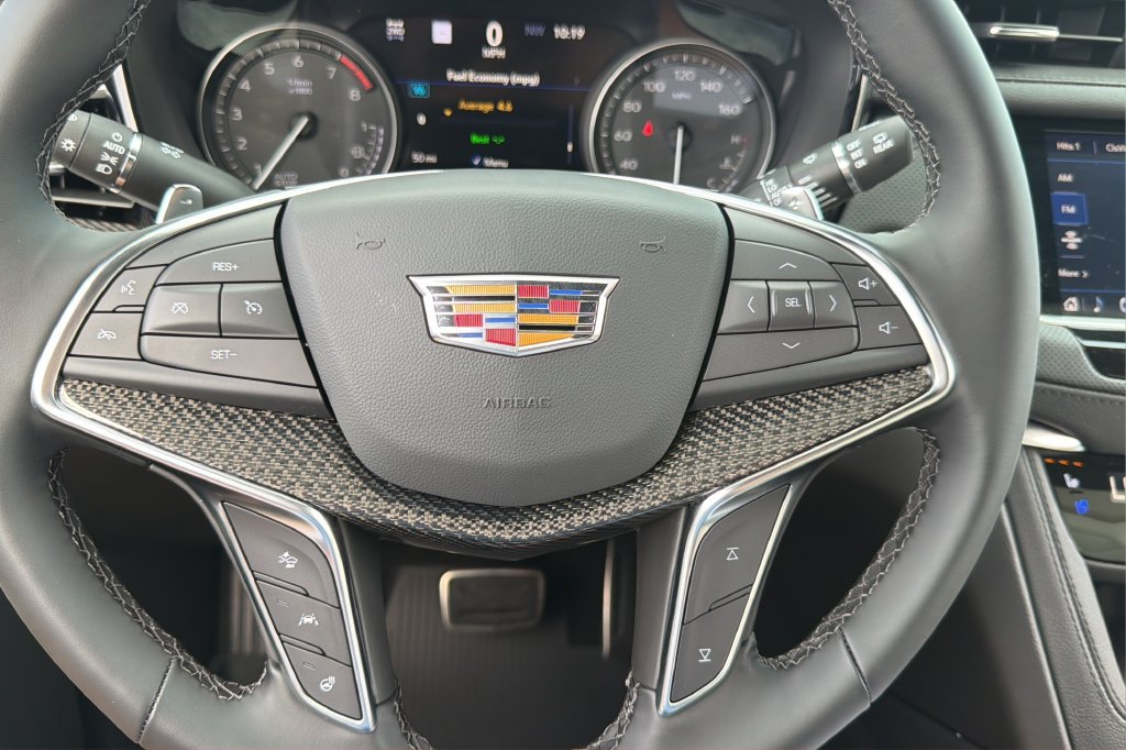 New 2026 Cadillac XT5 Sportv w/ LPO, Onyx Lite Package AWD/4WD image 19