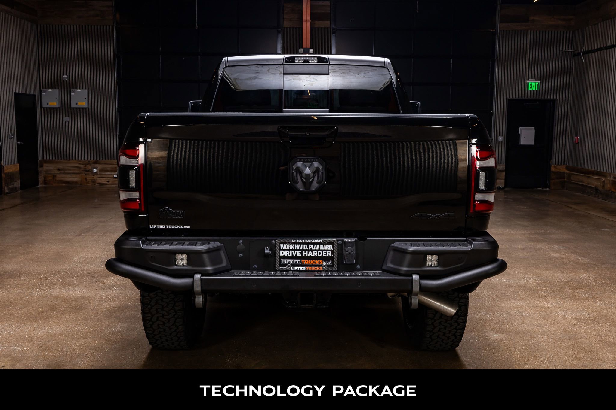 Used 2024 RAM 2500 Big Horn w/ Night Edition AWD/4WD image 7