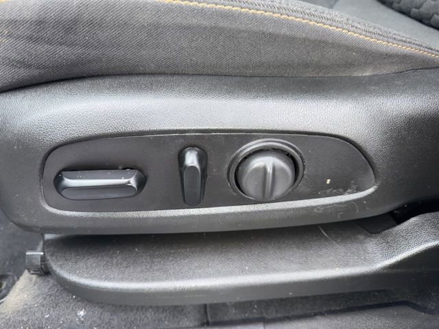 Used 2021 Chevrolet Equinox LT image 11