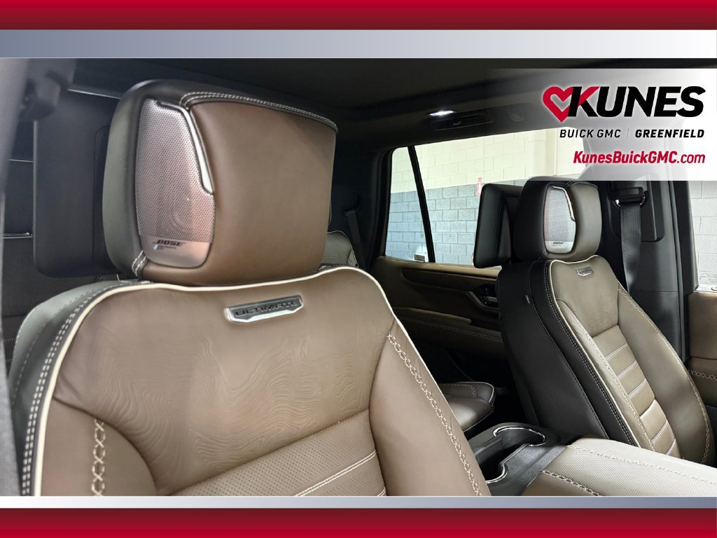 New 2026 GMC Yukon Denali Ultimate w/ LPO, Floor Liner Package AWD/4WD image 44